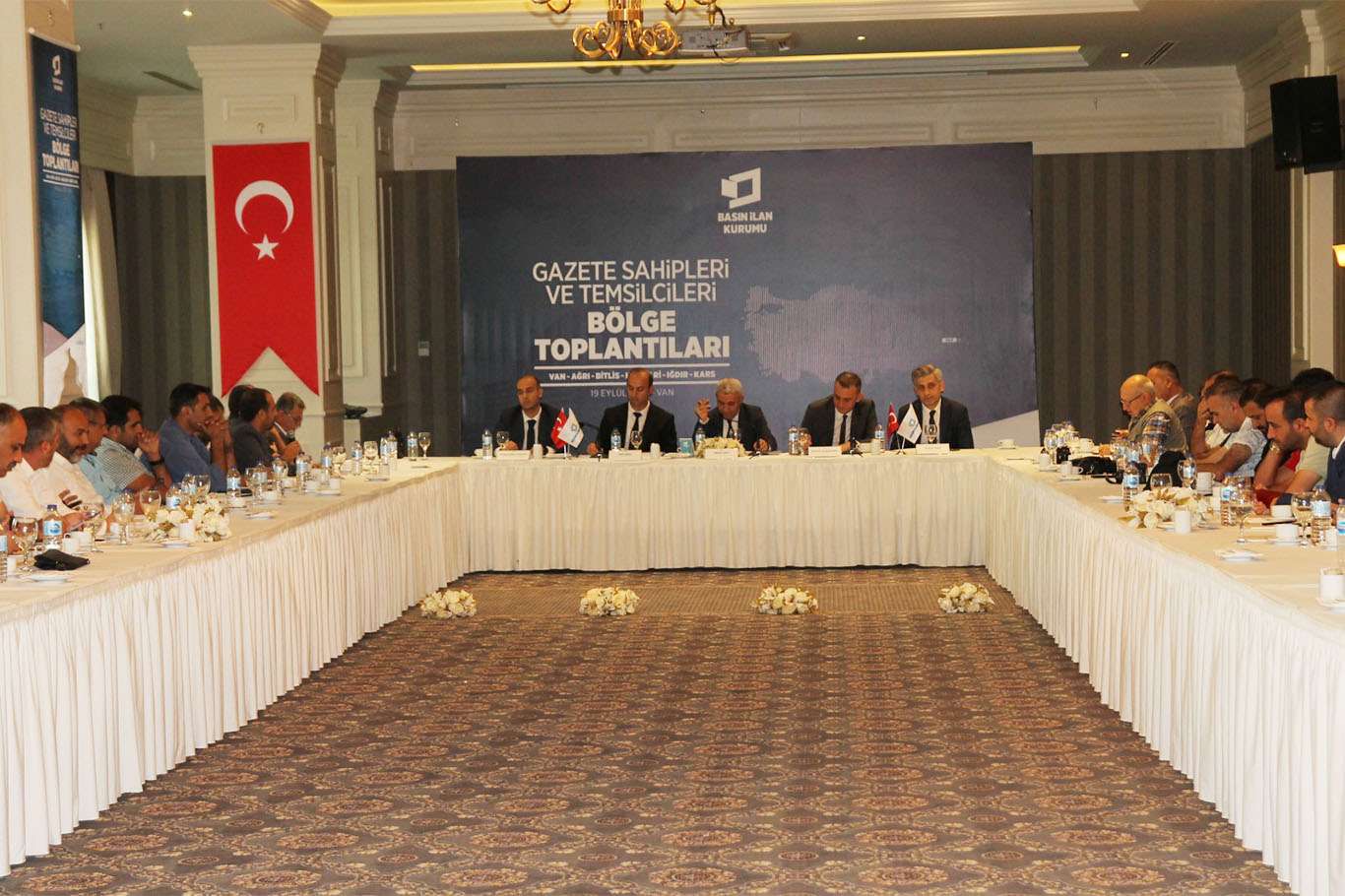 BİK gazete sahipleri ve temsilcileriyle bir araya geldi BİK gazete sahipleri ve temsilcileriyle bir araya geldi